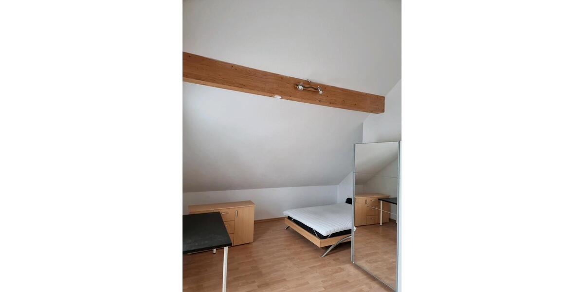Doppelhaushälfte Straubing - 5 Zimmer, 128 m&sup2;, 1.280&euro; | Angebot:25442074