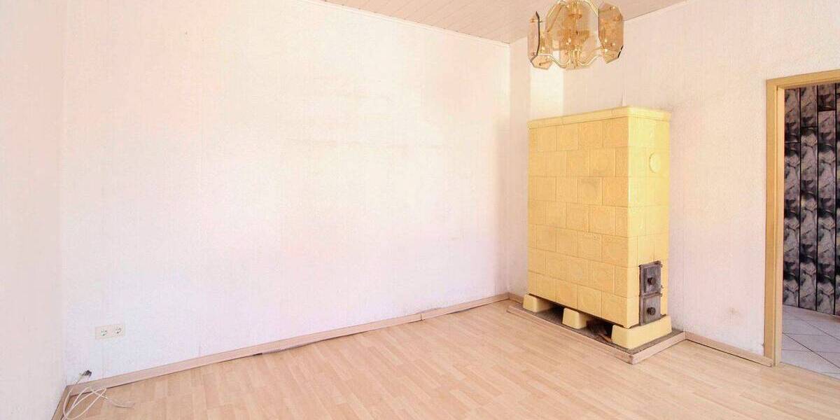 Einfamilienhaus Wettin-Löbejün Löbejün - 6 Zimmer, 45.000&euro; | Angebot:26156425