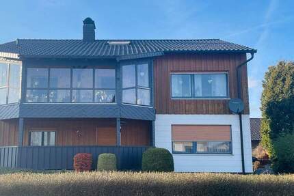 Attraktives Mehrfamilienhaus in Stockheim 7 zimmer