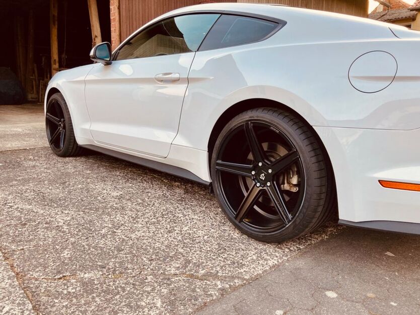 Ford Mustang 99.000 km 24.999 € Petersberg 36100