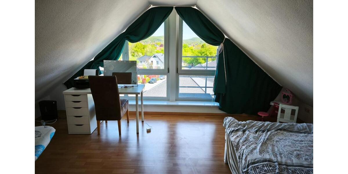 Dachgeschoßwohnung Hüllhorst - 3 Zimmer, 88 m&sup2;, 610&euro; | Angebot:26399640