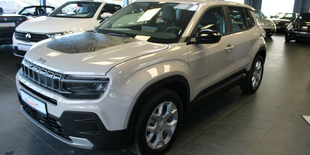 Jeep Avenger Altitude 29.878 km 22.980 € Euskirchen 53881