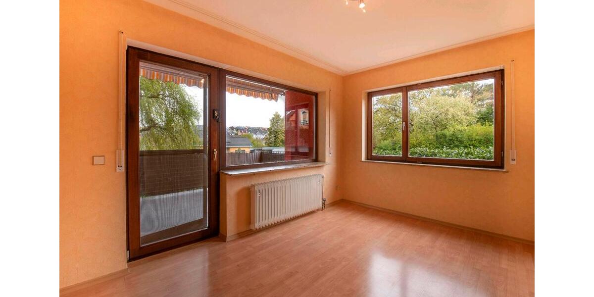 Doppelhaushälfte Röttingen - 7 Zimmer, 230 m&sup2;, 448.000&euro; | Angebot:26765969