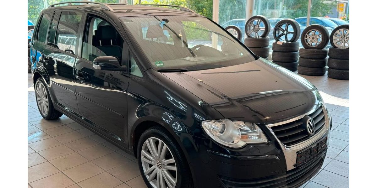 VW Touran 209.513 km 5.800 &euro; Obersulm 74182