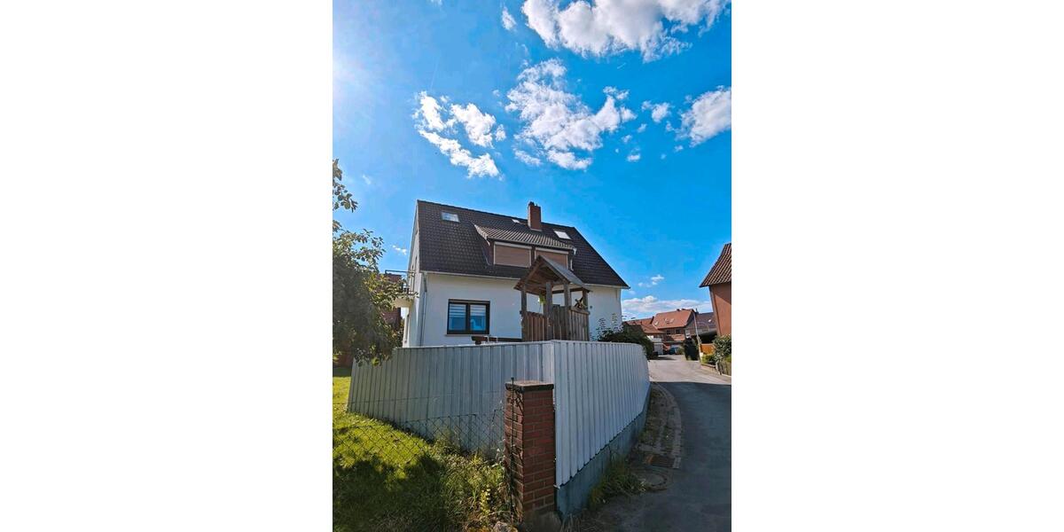 Einfamilienhaus Rinteln - 6 Zimmer, 130 m&sup2;, 245.000&euro; | Angebot:27021079