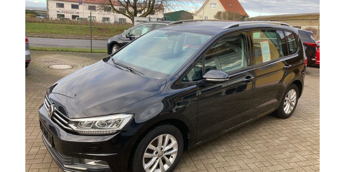 VW Touran 139.595 km 18.995 &euro; Bergen 18528
