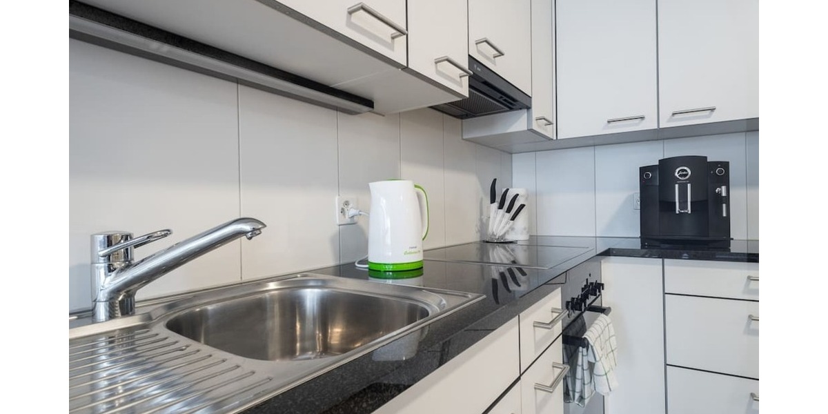 2 Zimmer Wohnung - kernsaniert - inkl. neuer Einbauküche - 1- Schwaig Bei Nürnberg Nürnberg | Angebot:24808426