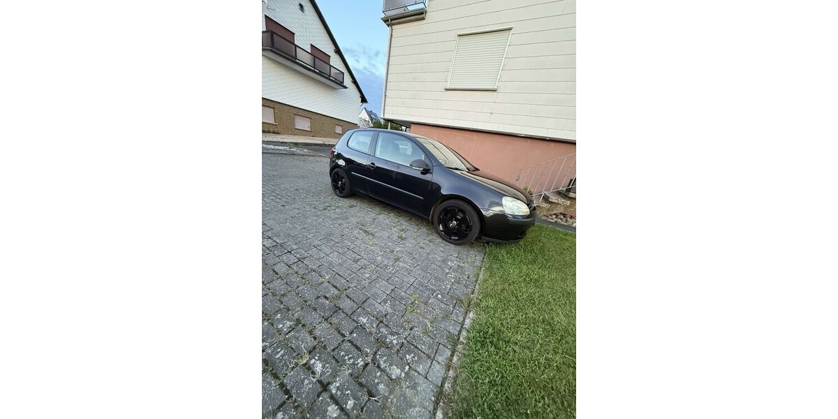 VW golf 5 300.000 km 1.700 &euro; Mittelstrimmig 56858