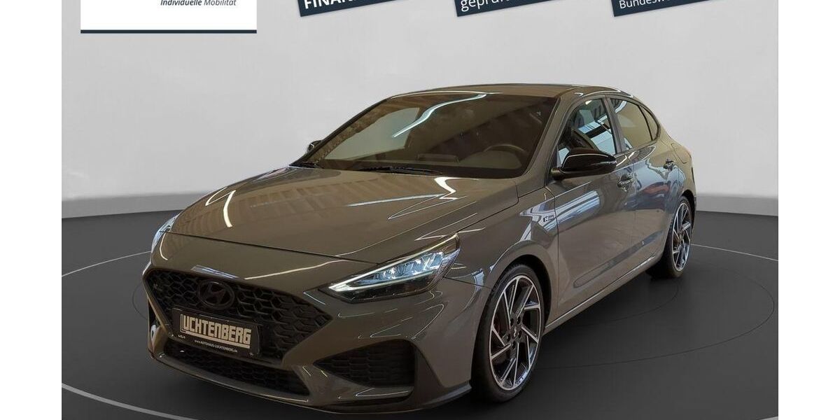 Hyundai i30 69.400 km 19.490 &euro; Leverkusen 51381