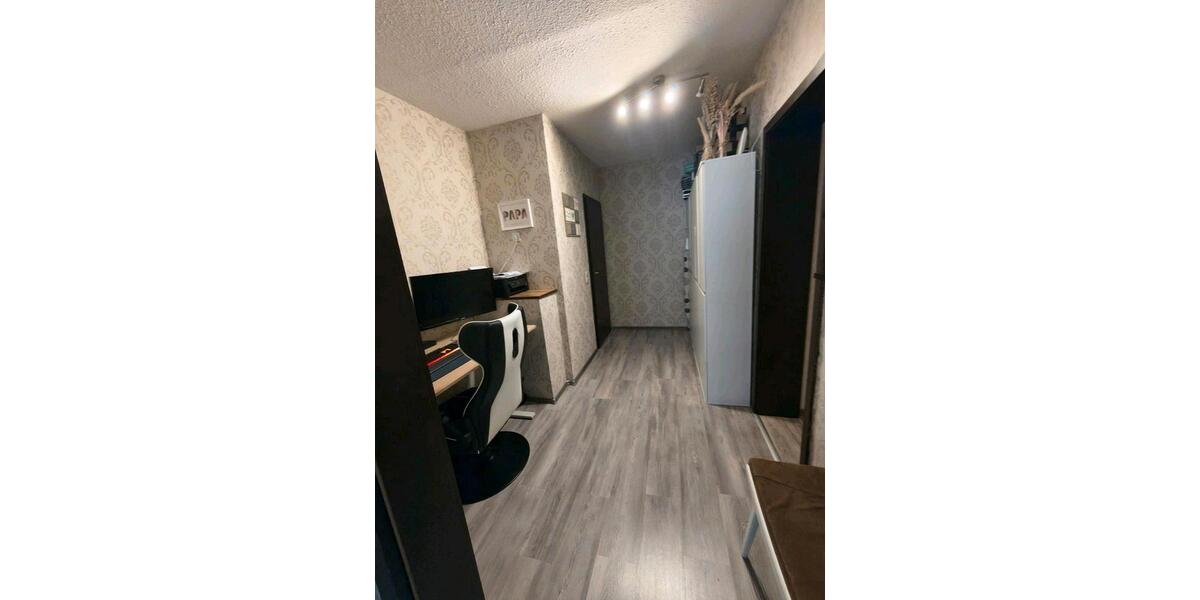 Etagenwohnung Altenkirchen (Westerwald) - 3 Zimmer, 100 m&sup2;, 245.000&euro; | Angebot:27071236