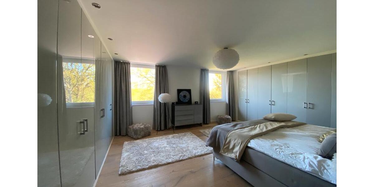 Bungalow Bad Segeberg - 5 Zimmer, 170 m&sup2;, 2.275&euro; | Angebot:26593936