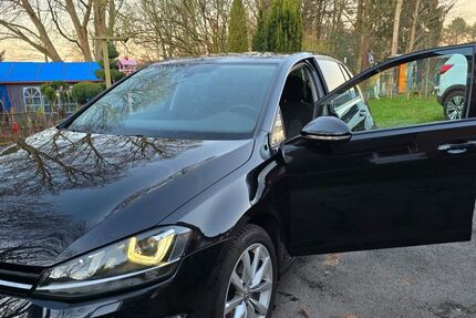 VW Golf 178.000 km 8.150 &euro; Solingen 42699