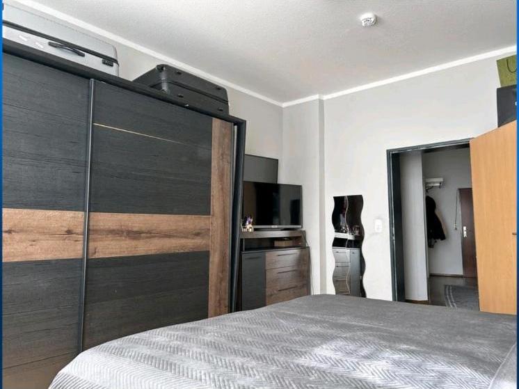 Etagenwohnung Bremerhaven Mitte - 5 Zimmer, 130 m&sup2;, 140.000&euro; | Angebot:26926543