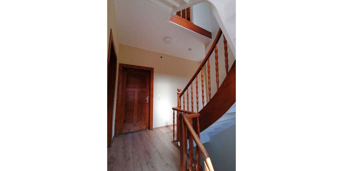 Einfamilienhaus Neuwied Segendorf - 6 Zimmer, 131 m&sup2;, 1.200&euro; | Angebot:25051706