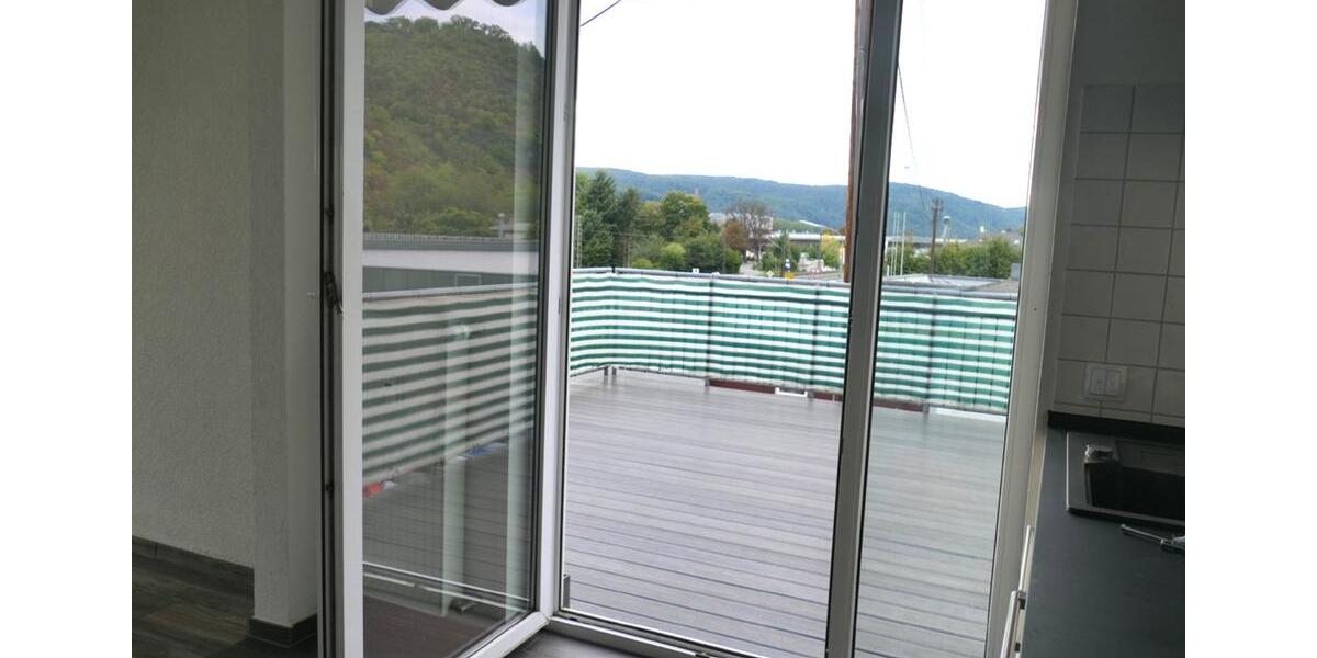 Großzügige 3 Zimmer Wohnung mit Top-Küche und Dachterrasse sofort 3 zimmer