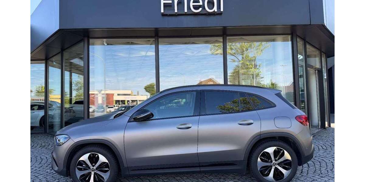 Mercedes-Benz GLA 200 14.650 km 39.450 &euro; Tirschenreuth 95643