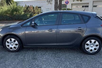 Opel Astra 200.342 km 2.390 € Barsbüttel 22885