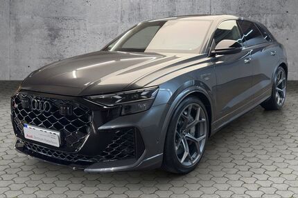 Audi RSQ8 18.000 km 158.900 &euro; Paderborn 33100
