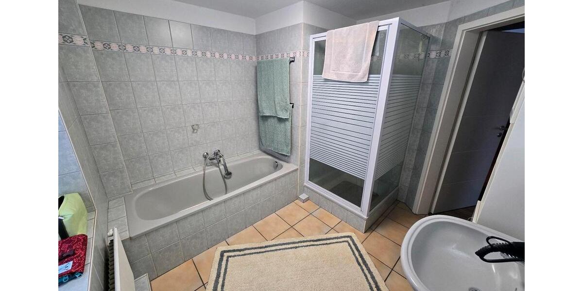 Doppelhaushälfte Pinneberg - 5 Zimmer, 118 m&sup2;, 1.600&euro; | Angebot:23227436