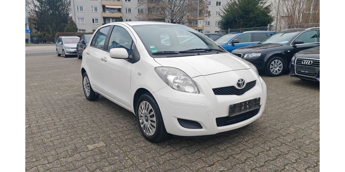 Toyota Yaris 92.000 km 5.300 &euro; Wiesbaden 65187