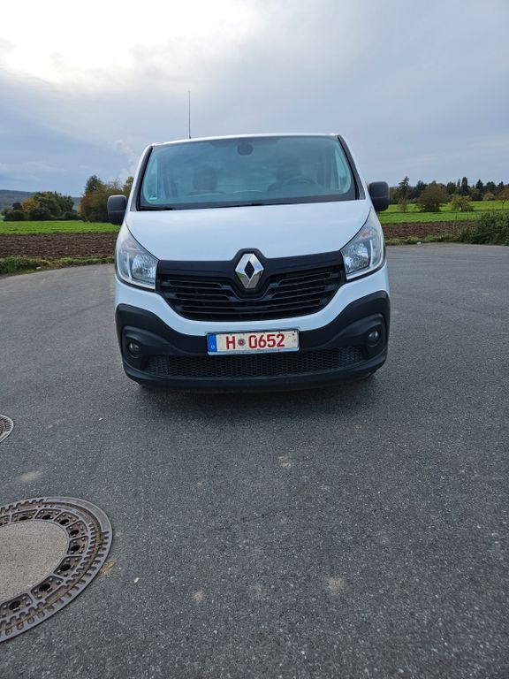 Renault Trafic 185.000 km 9.282 € Springe 31832
