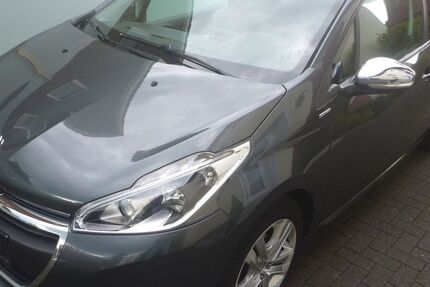 Peugeot 208 74.500 km 6.850 &euro; Verl 33415