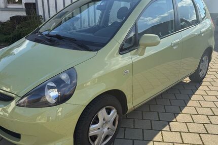 Honda Jazz 148.000 km 990 € ERTINGEN 88521