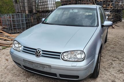 VW Golf 220.000 km 2.900 &euro; Pirmasens 66954