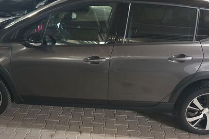 Peugeot 2008 134.000 km 14.200 &euro; München 81737