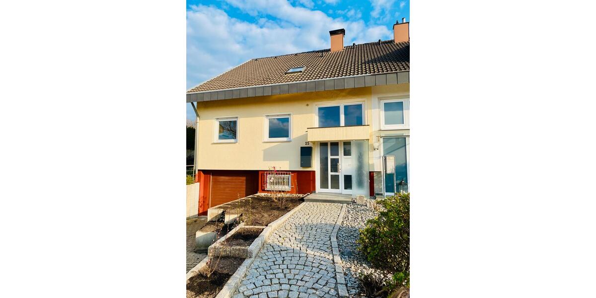 Doppelhaushälfte Heubach - 4 Zimmer, 135 m&sup2;, 1.780&euro; | Angebot:26130664