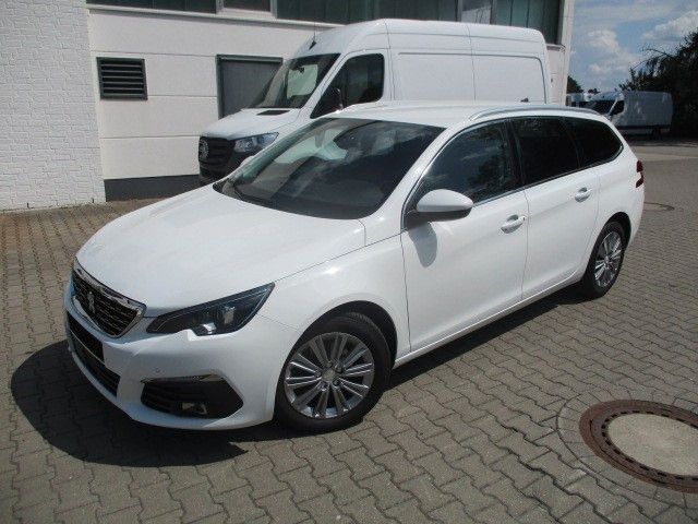 Peugeot 308 113.200 km 11.850 &euro; Halen 49685