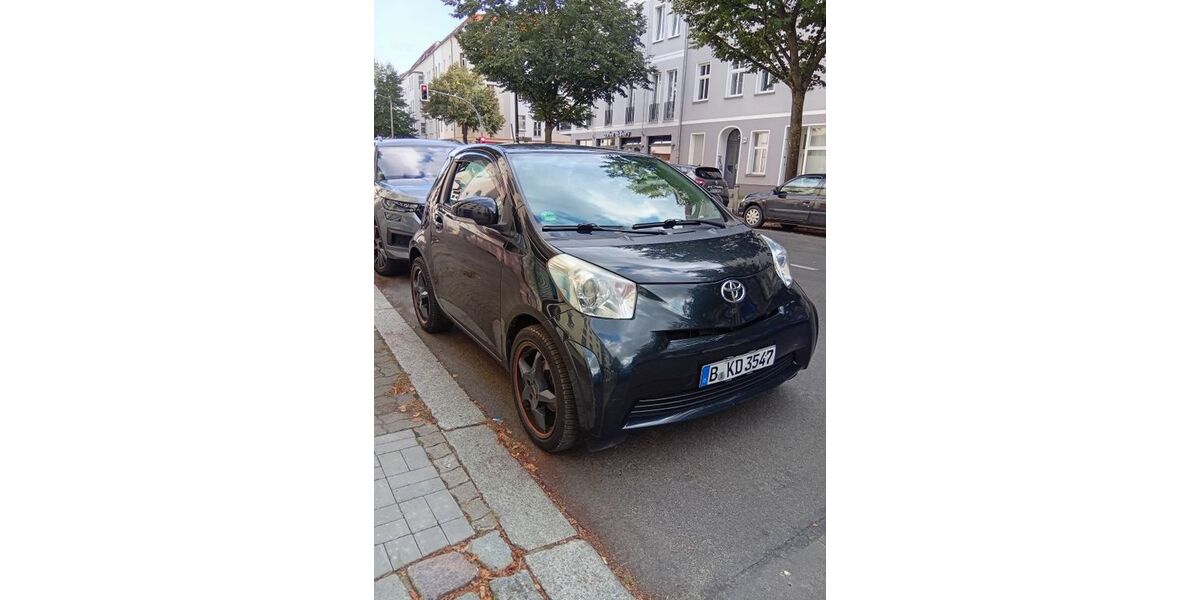 Toyota IQ 160.000 km 5.800 &euro; berlin 12057
