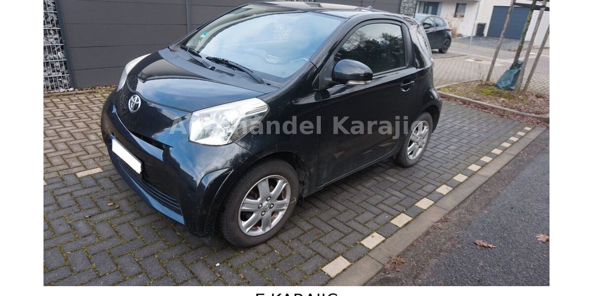 Toyota IQ 180.500 km 2.990 &euro; ESCHWEILER - KINZWEILER 52249