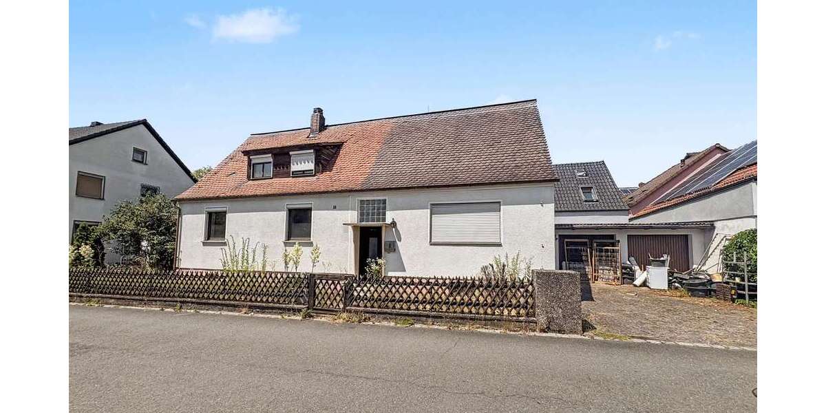 Einfamilienhaus Höchstadt an der Aisch - 7 Zimmer, 97 m&sup2;, 235.000&euro; | Angebot:27038114