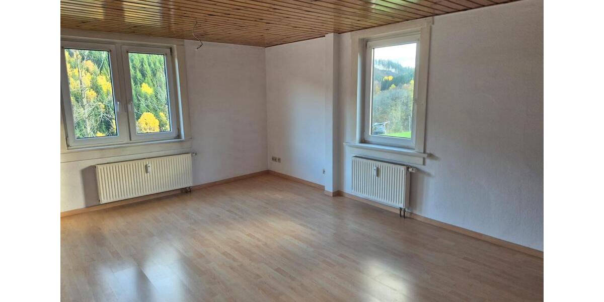 Etagenwohnung Friedrichroda - 3 Zimmer, 86 m&sup2;, 620&euro; | Angebot:26255753