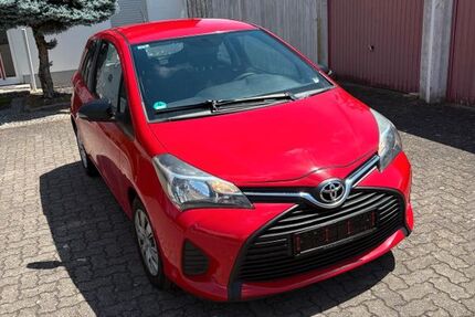 Toyota Yaris 125.245 km 5.790 &euro; Landau 76829
