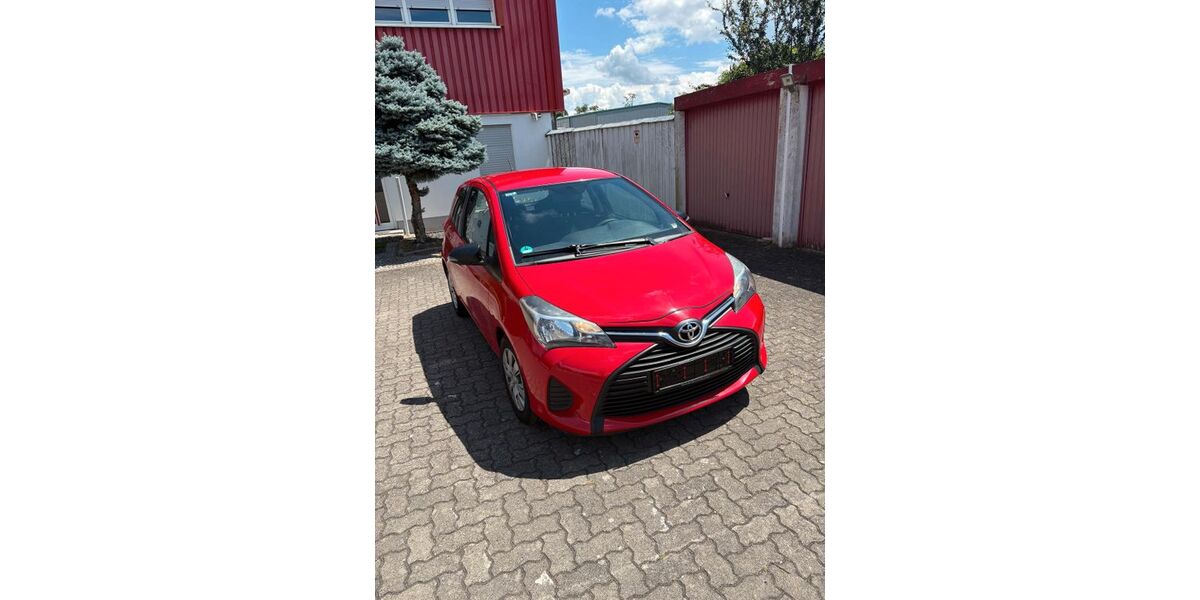 Toyota Yaris 125.245 km 5.790 &euro; Landau 76829