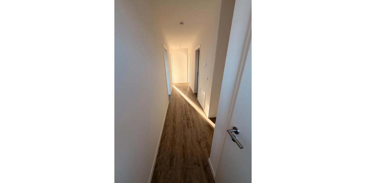 Doppelhaushälfte Zossen - 5 Zimmer, 125 m&sup2;, 1.699&euro; | Angebot:26408653