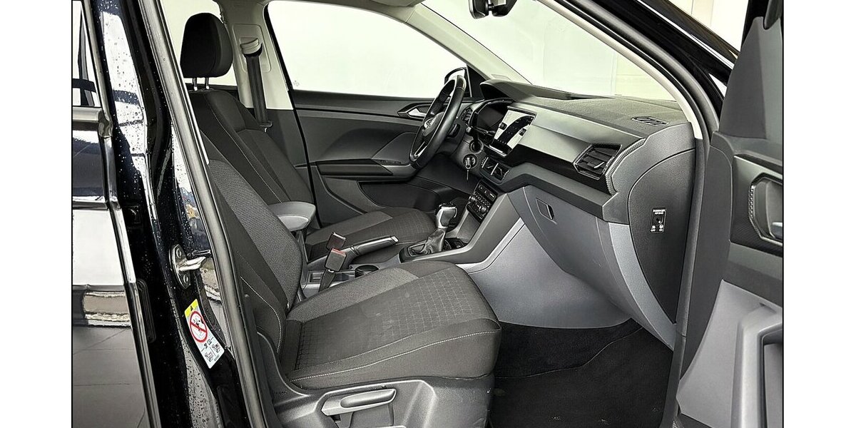 VW T-Cross Life DSG LED ACC Tempo Navi HAGEL 60.000 km 14.790 &euro; Stade 21682