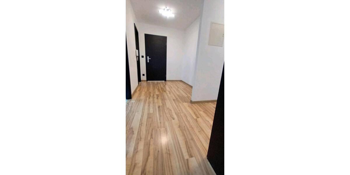 Etagenwohnung Schrozberg - 3 Zimmer, 88 m&sup2;, 175.000&euro; | Angebot:25044564