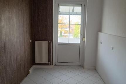 Dreiraumwohnung 83,60 m² in der August-Bebel-Straße, 03149 Forst 3 zimmer