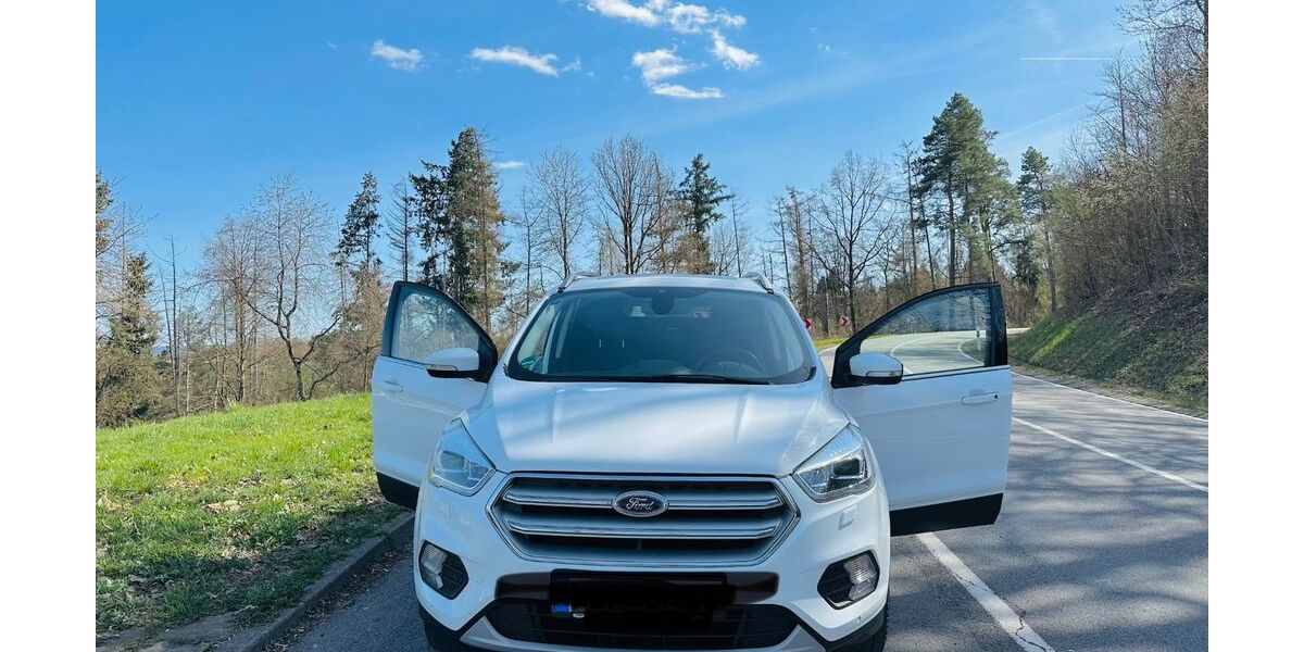 Ford Kuga 78.200 km 15.000 &euro; Bebra 36179