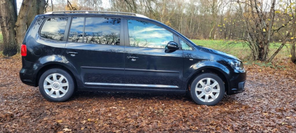 VW Touran 175.510 km 6.299 &euro; Henstedt-Ulzburg 24558