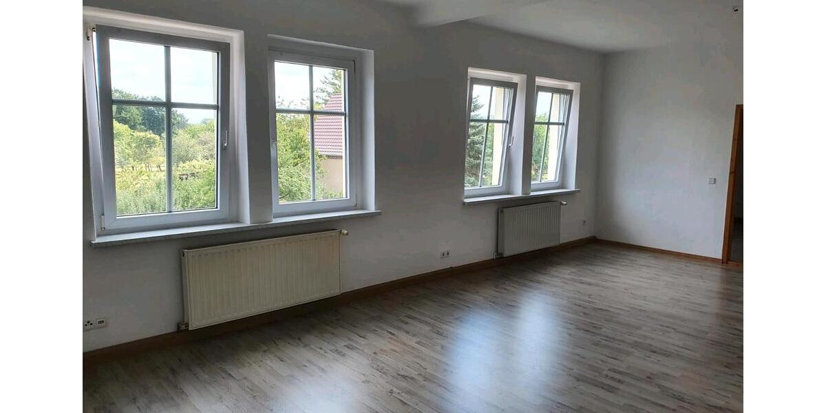 Mehrfamilienhaus, Wohnhaus Bad Schmiedeberg - 8 Zimmer, 223 m&sup2;, 250.000&euro; | Angebot:26033676
