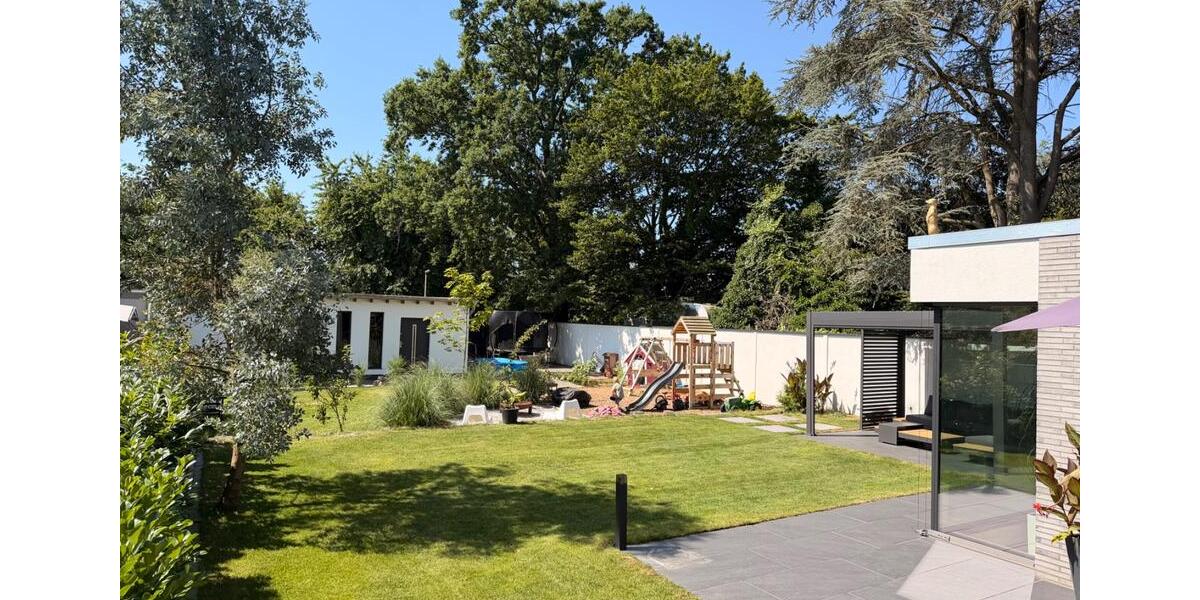 Einfamilienhaus Jülich - 8 Zimmer, 260 m&sup2;, 880.000&euro; | Angebot:26988876