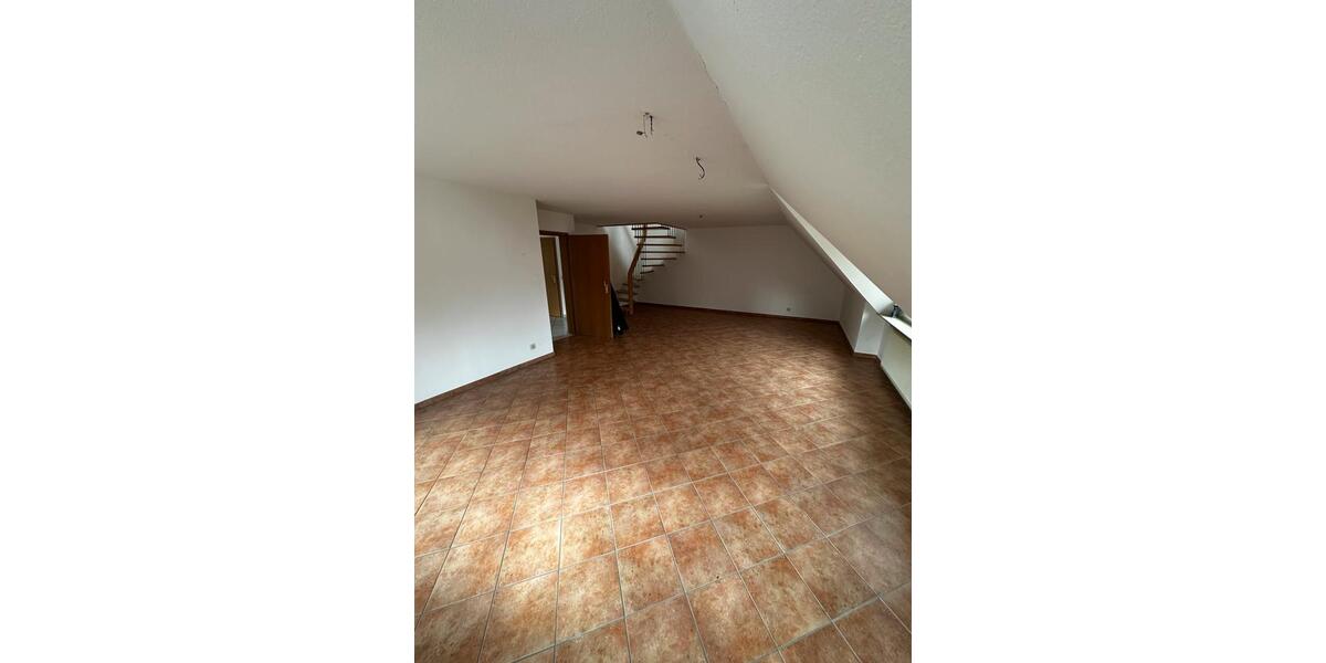 Etagenwohnung Ammerbuch - 3 Zimmer, 100 m&sup2;, 1.100&euro; | Angebot:25995942