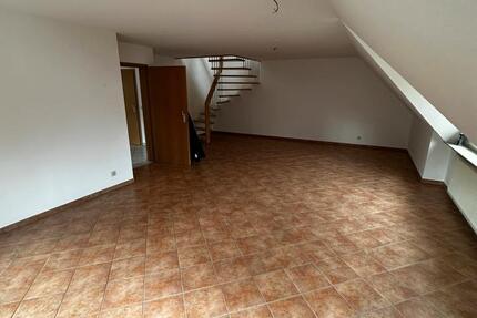 Wohnung Ammerbuch - 3 Zimmer, 100 m&sup2;, 1.100&euro; | Angebot:25995942