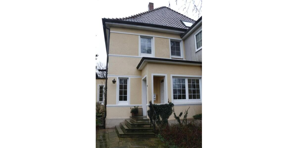 Villa Bergen - 10.5 Zimmer, 352 m&sup2;, 1.950&euro; | Angebot:26072921