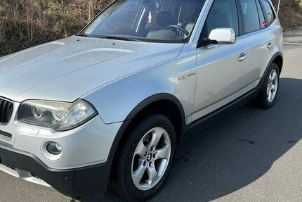 BMW X3 221.000 km 5.900 &euro; Würzburg 97070