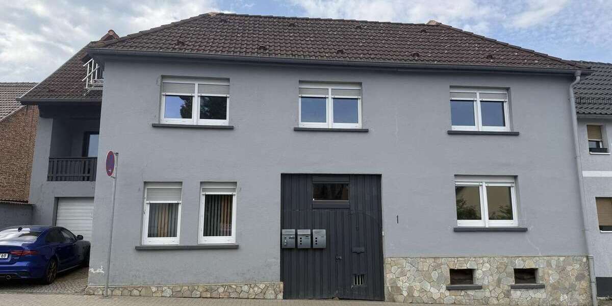 Einfamilienhaus Friedberg - 8 Zimmer, 195 m&sup2;, 2.490&euro; | Angebot:26363855
